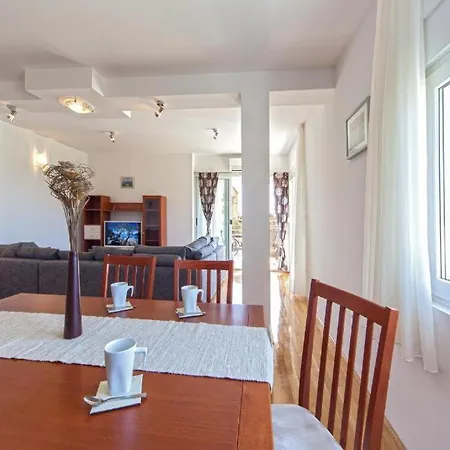 Homestay Casa Di Tenor Split