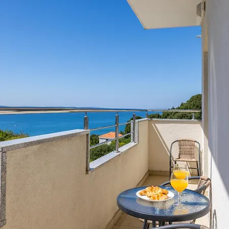 Casa Di Tenor Ostanak kod kuće