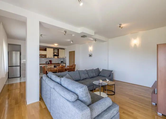 Casa Di Tenor בית אירוח