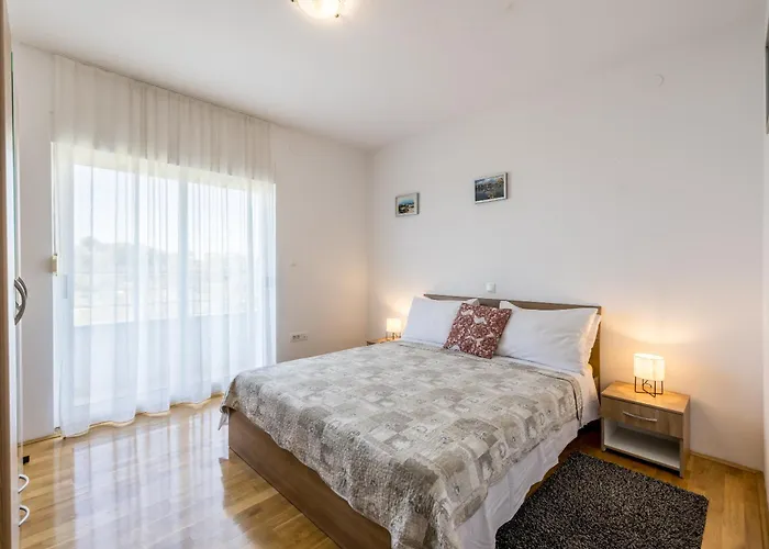 Casa Di Tenor בית אירוח *