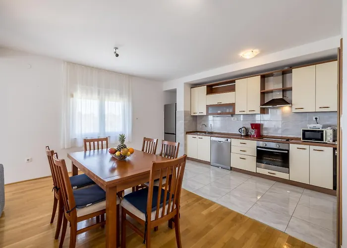 Casa Di Tenor בית אירוח ספליט