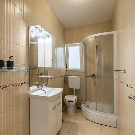 Casa Di Tenor * Split